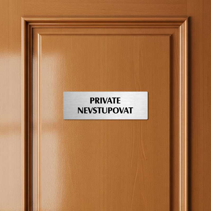 Private, 240x79mm, stříbrná popiska s imitacemi šroubků